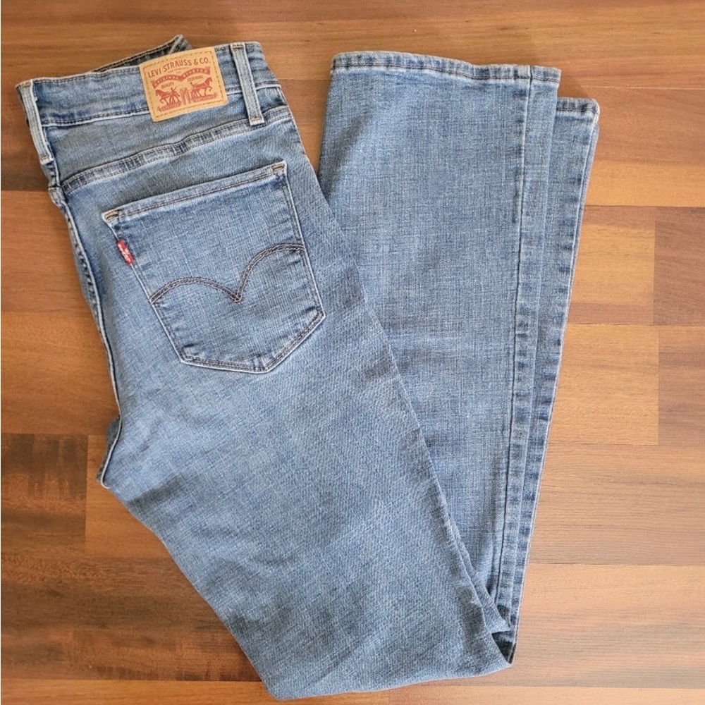 Levi’s 725 boot cut jeans